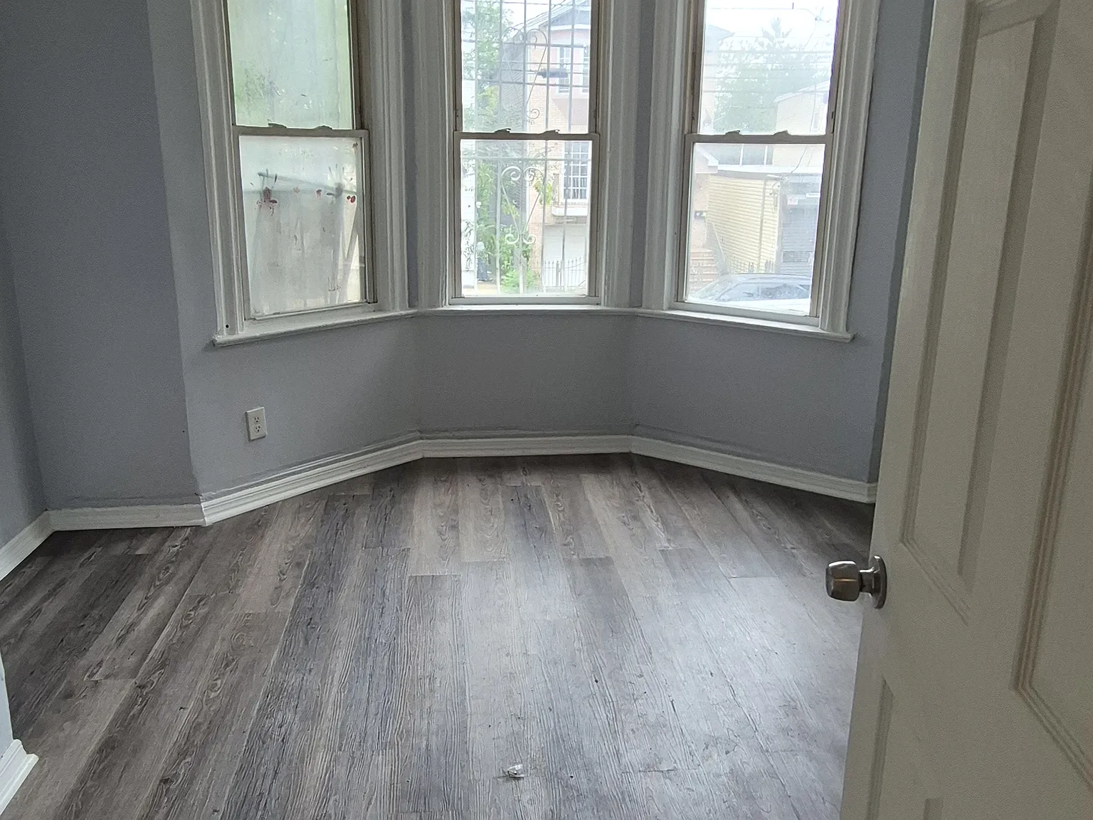 725 Bergen St — Photo 2