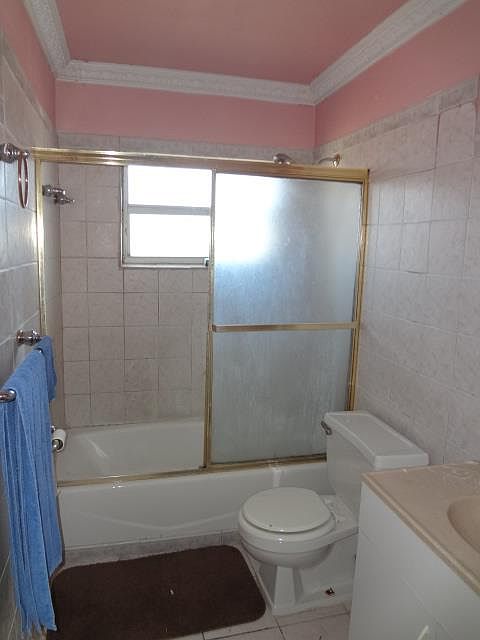 2nd image of 1281 SW 10th Ter