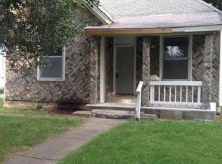 927 W Poplar St, Springfield, MO 65802