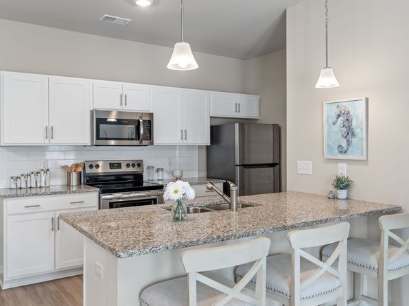 1005 Sonoran Cir #8303