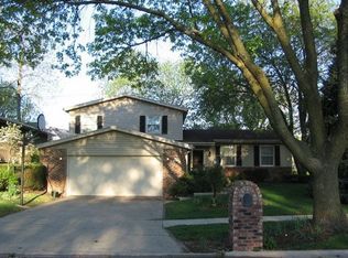 2203 Rebecca Dr, Champaign, IL