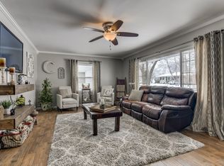 12 Friars Ln, Springfield, IL 62704