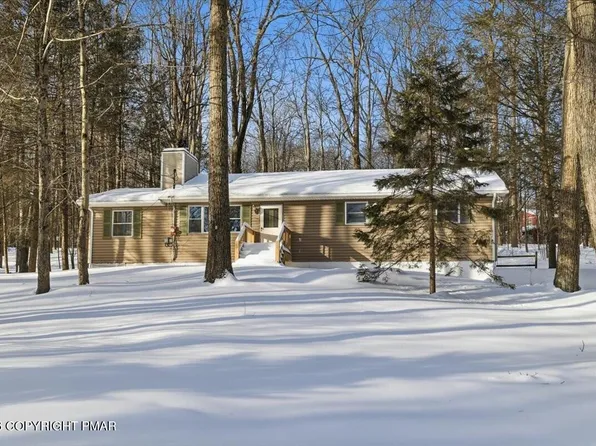 1553 Locust Ln, Pocono Lake, PA 18347