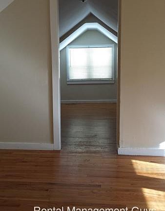 3rd image of 3515 Russell Ave N