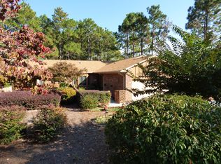 655 Redwood Dr, Southern Pines, NC 28387
