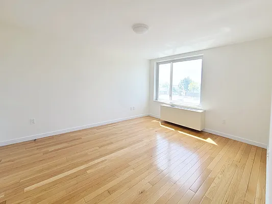 Rented by Modern Spaces | media 12