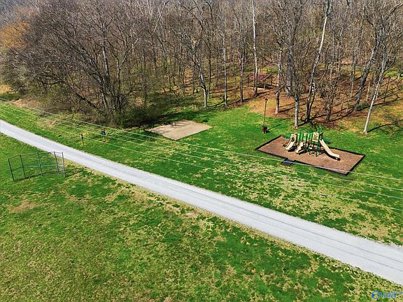 5th image of 24415 Hickory Dr
