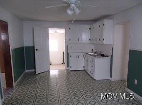5th image of 4411 Hemlock Ave