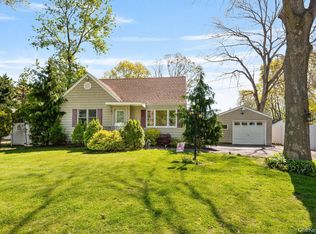 1321 Thompson Drive, Bay Shore, NY 11706