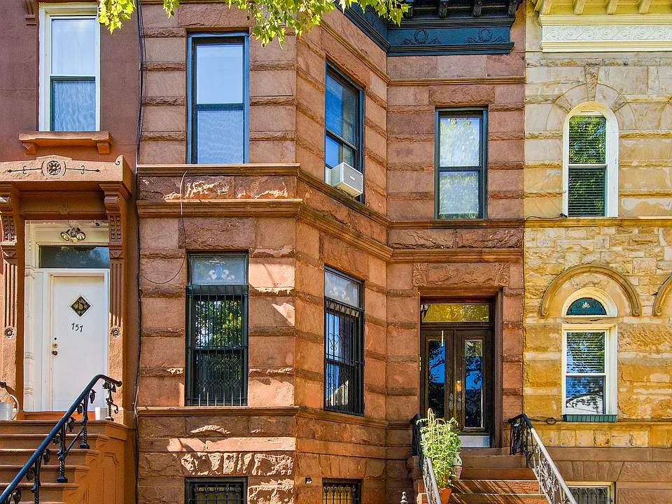 759 Jefferson Ave #1