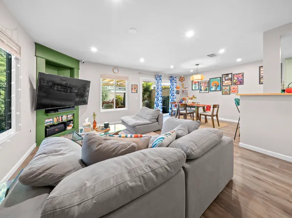1867 E Belmont Ct, Placentia, CA 92870
