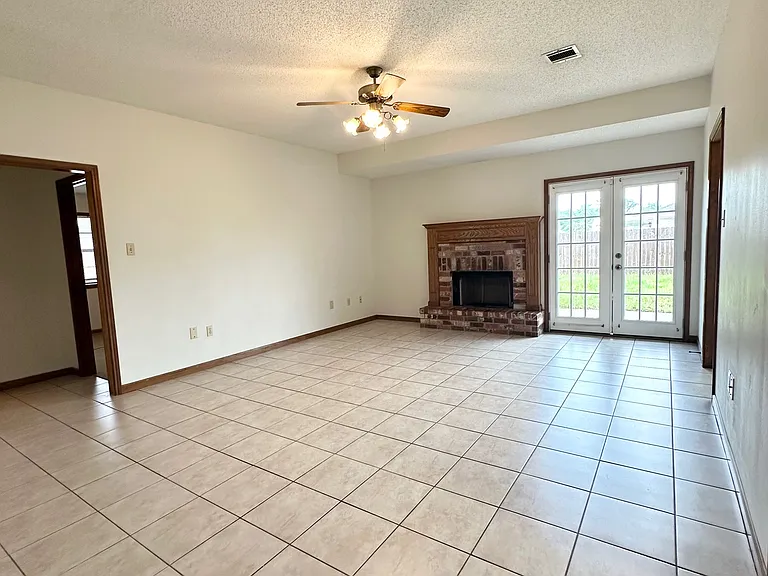 6853 Willie Lou Ave — Photo 4