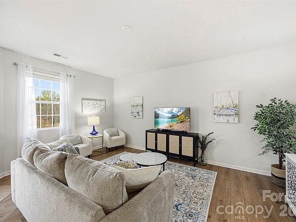 4th image of 5030 Moss Pine Way