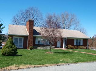 366 Grandon Rd, Staunton, VA 24401