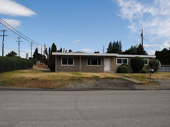 3rd image of 1701 1st St SE