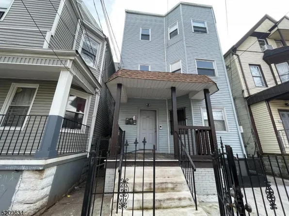 122 Littleton Ave, Newark City, NJ 07103