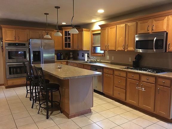 2nd image of 2470 Lindale Ct