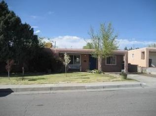 2711 Vista Larga Ave NE, Albuquerque, NM 87106