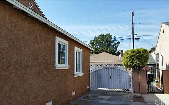 4th image of 15515 Crossdale Ave