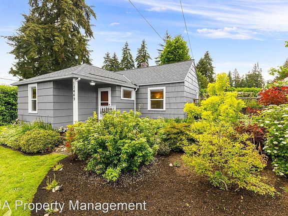 5th image of 10449 132nd Ave NE