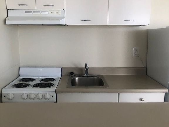 3rd image of 380 Lake Blvd APT 2