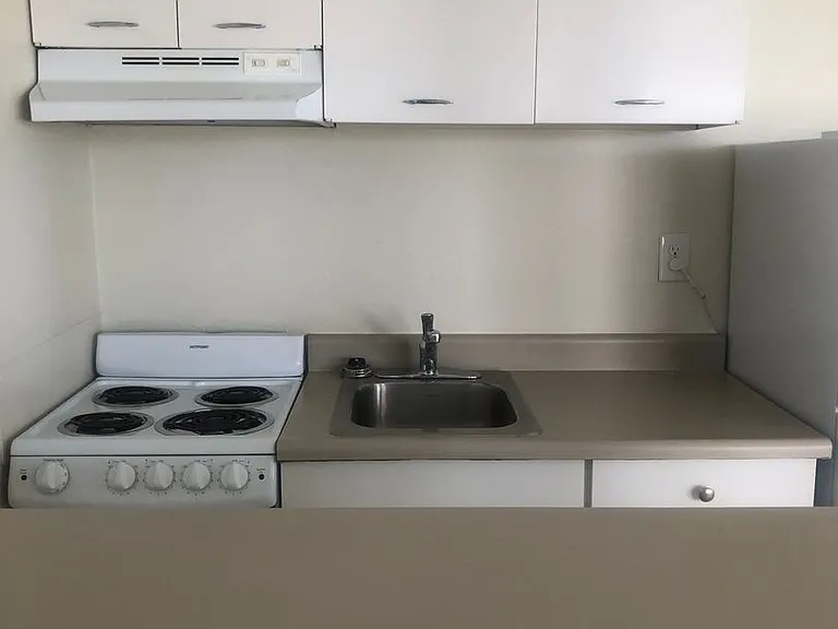 380 Lake Blvd — Photo 3