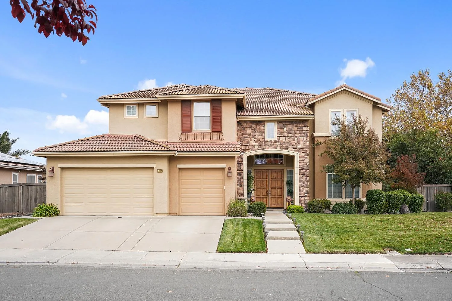 5004 Alterra Way photo 1