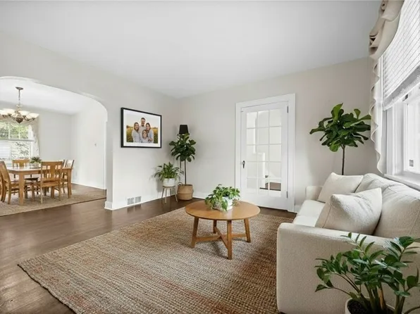 616 Rossmore Ave, Pittsburgh, PA 15226