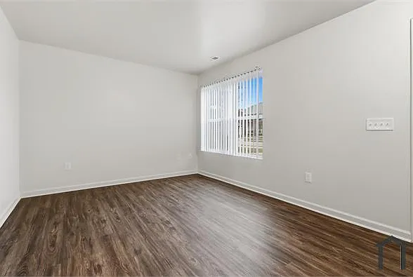 2 bed, 1000 sqft, $941 — Photo 4