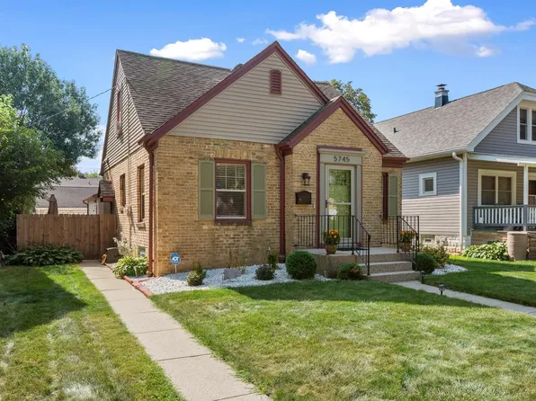 5745 West Philip PLACE, Milwaukee, WI 53216