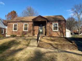 7133 Holly Hills Ave, Saint Louis, MO 63123