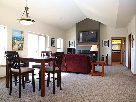 3rd image of 1820 New Port Vista Dr
