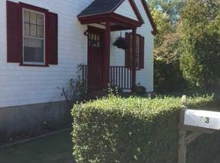 83 Forest Ave, Middletown, RI 02842