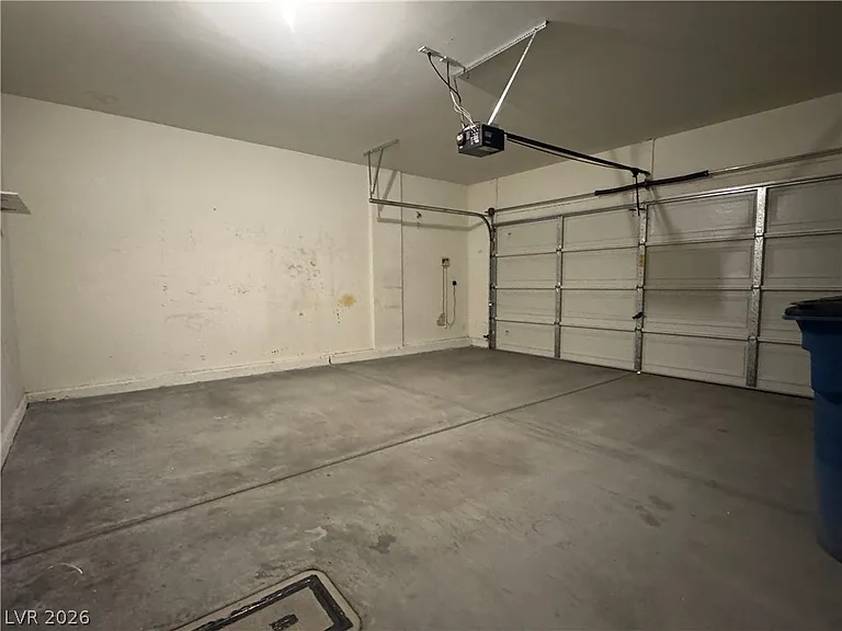 5029 Ivy Creek Ct — Photo 38