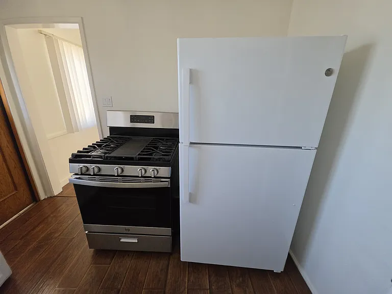 432 W Imperial Ave #D — Photo 9