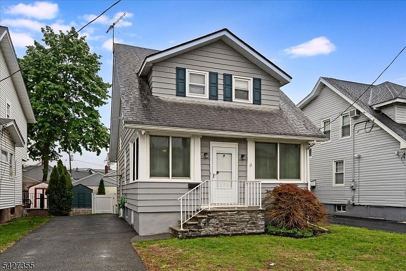 1st image of 50 Lewis Pl
