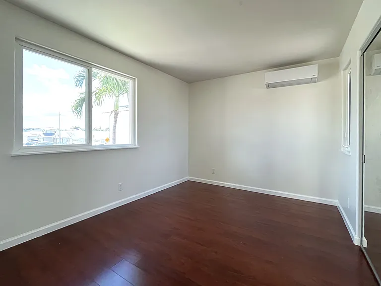 Upstairs Bedroom #3