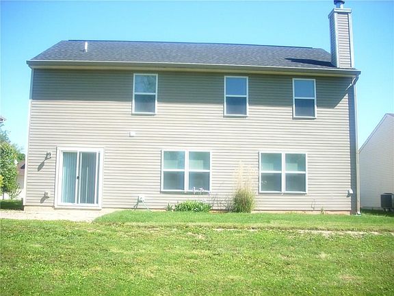 2nd image of 121 Meridian Gardens Ln
