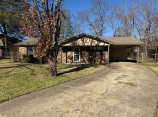 2411 Carywood Dr, Bryant, AR 72022