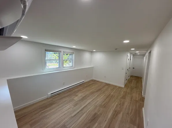 35 Hooker St, Braintree, MA