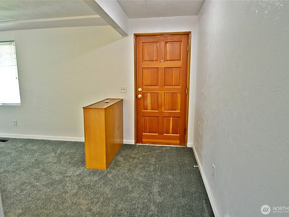 4th image of 3218 114th Avenue E