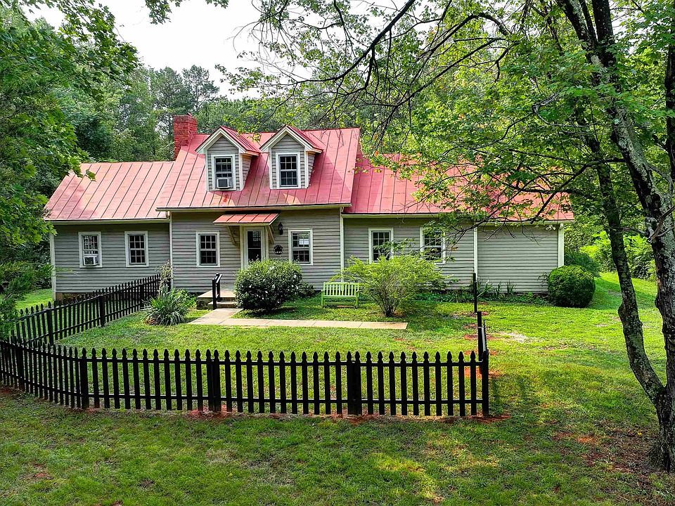 1st image of 2028 Richmond Rd