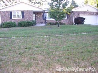 518 Oak Park Blvd, Cedar Falls, IA 50613