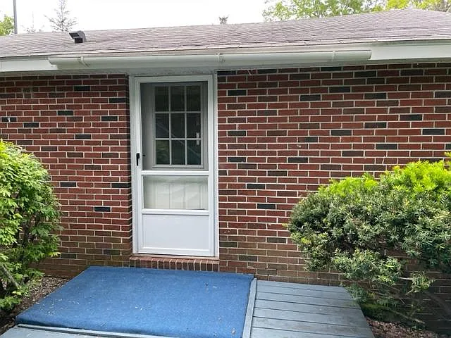 39 Windemere Rd — Photo 11