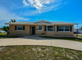 615 Hope St, Tarpon Springs, FL 34689