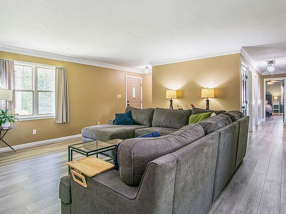 5th image of 21801 Sandybrook Dr