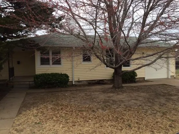 1853 Gebhart St, Salina, KS 67401