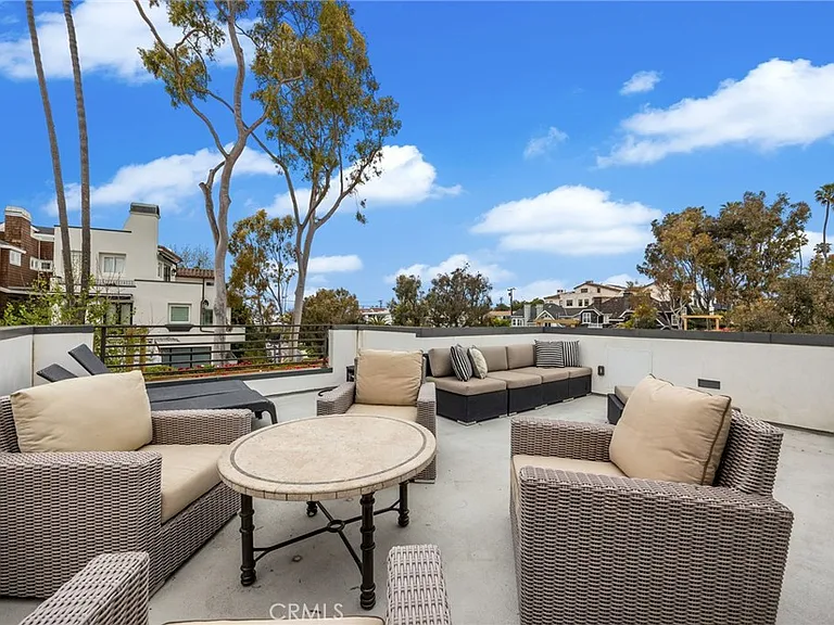 2801 Bayside Dr — Photo 46