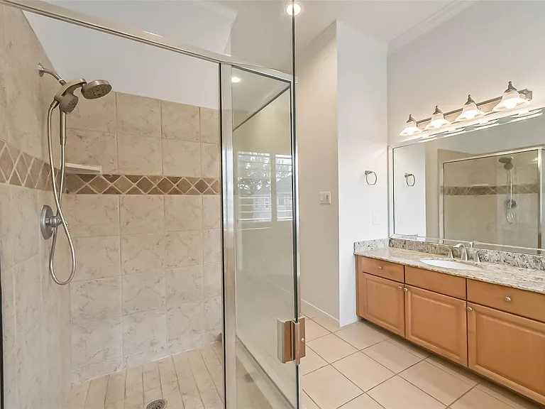 5432 Venice St — Photo 27