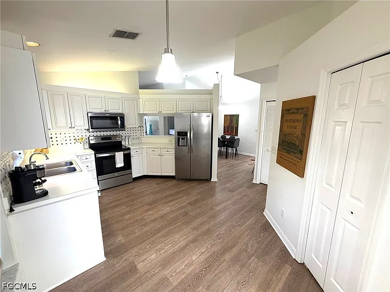 3740 Fieldstone Blvd #104 — Photo 8